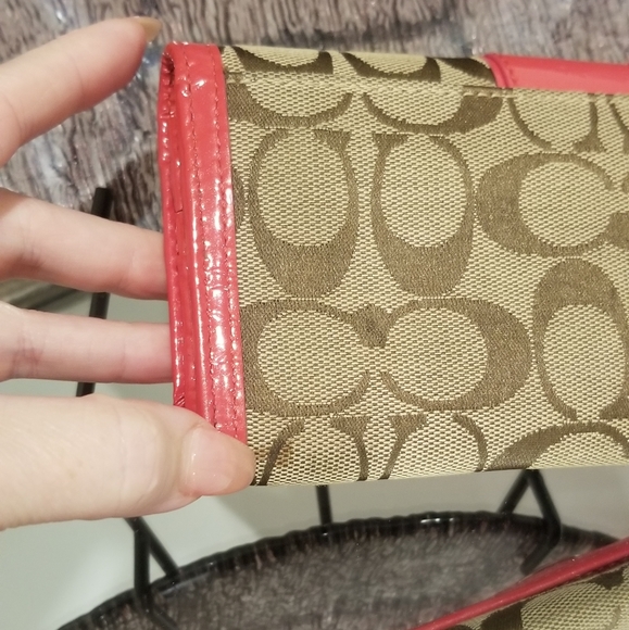 COACH Khaki Signature C Wallet w/ Watermelon Patent Leather - Picture 6 of 12